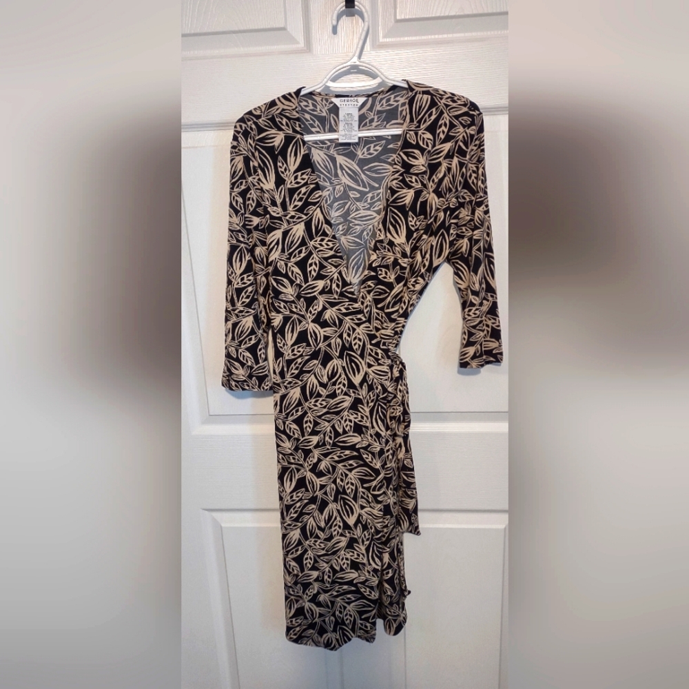 George Elegant Black and Tan Leaf Print Wrap Dress